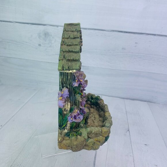 Young FLOWER GARDEN SHED 3D Resin Wall Plaque Free Stand Tabletop 6.5" Figurine - Picture 4 of 9
